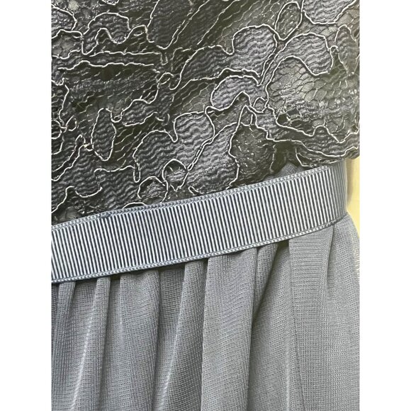 David's Bridal Brides Maid Navy Halter Neck Lace & Chiffon Dress - Size 6 Prom - Picture 6 of 16